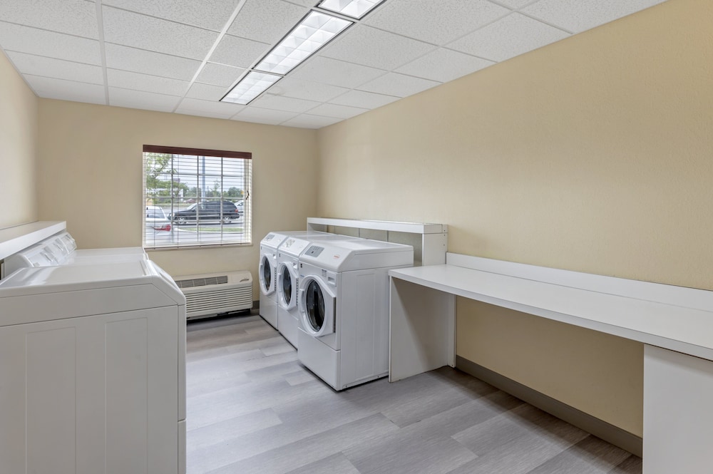 Candlewood Suites Indianapolis East by IHG - photo 22