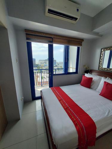 Sea Residences Holiday Rentals — 4-Star Luxury Hotel in Manila, Philippines
