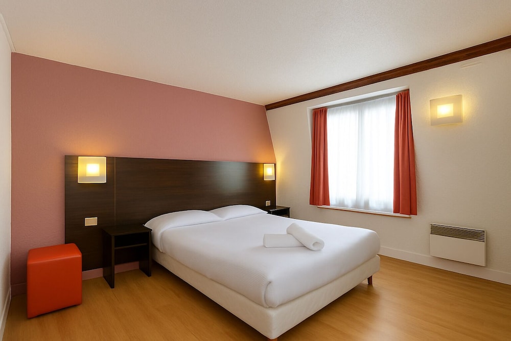 Hotel Arc Paris Porte D Orleans — Montrouge