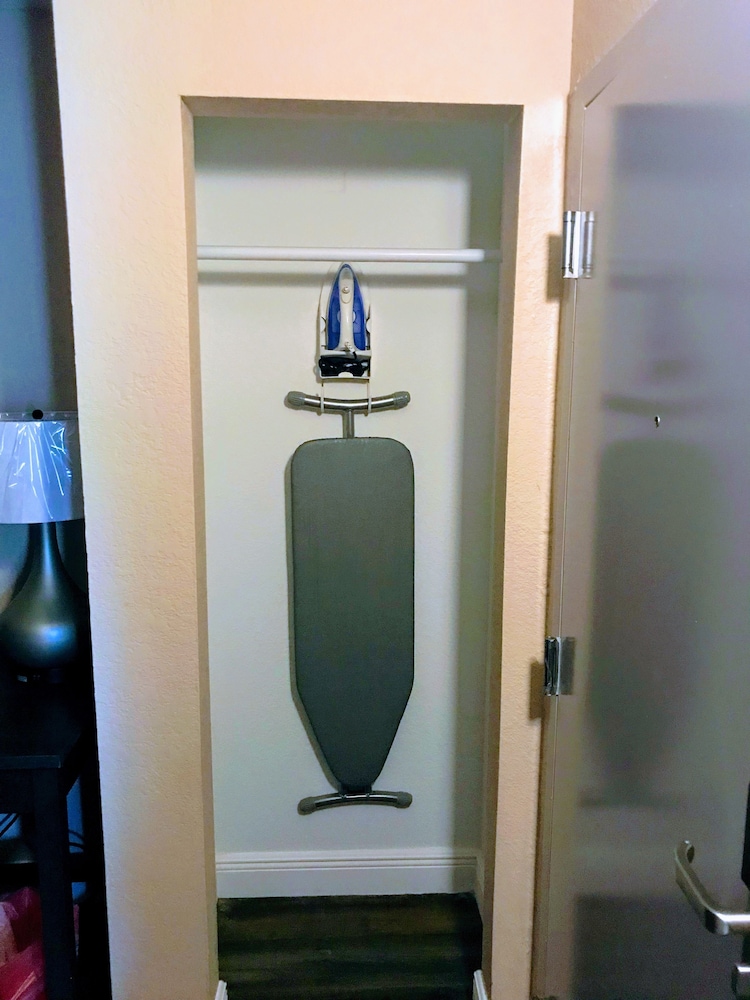 Tropical Inn & Suites - photo 15