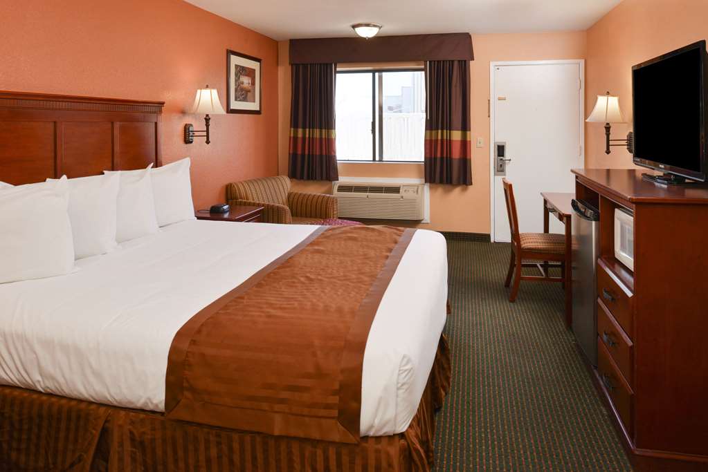 Americas Best Value Inn & Suites Bakersfield E - photo 11