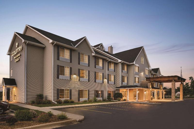 Country Inn & Suites by Radisson West Bend WI - photo 11