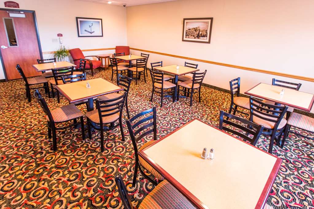 Quality Inn & Suites University - photo 44