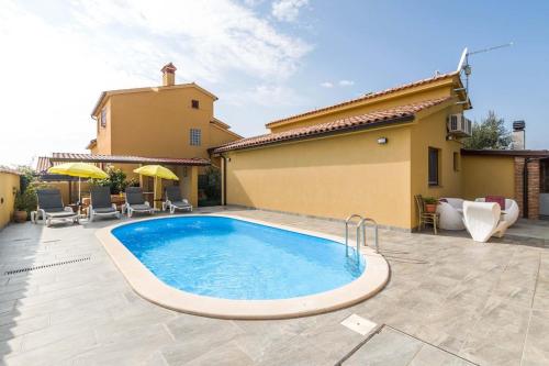 Villa Ambrosiana — 4-Star Luxury Hotel in Galizana, Croatia