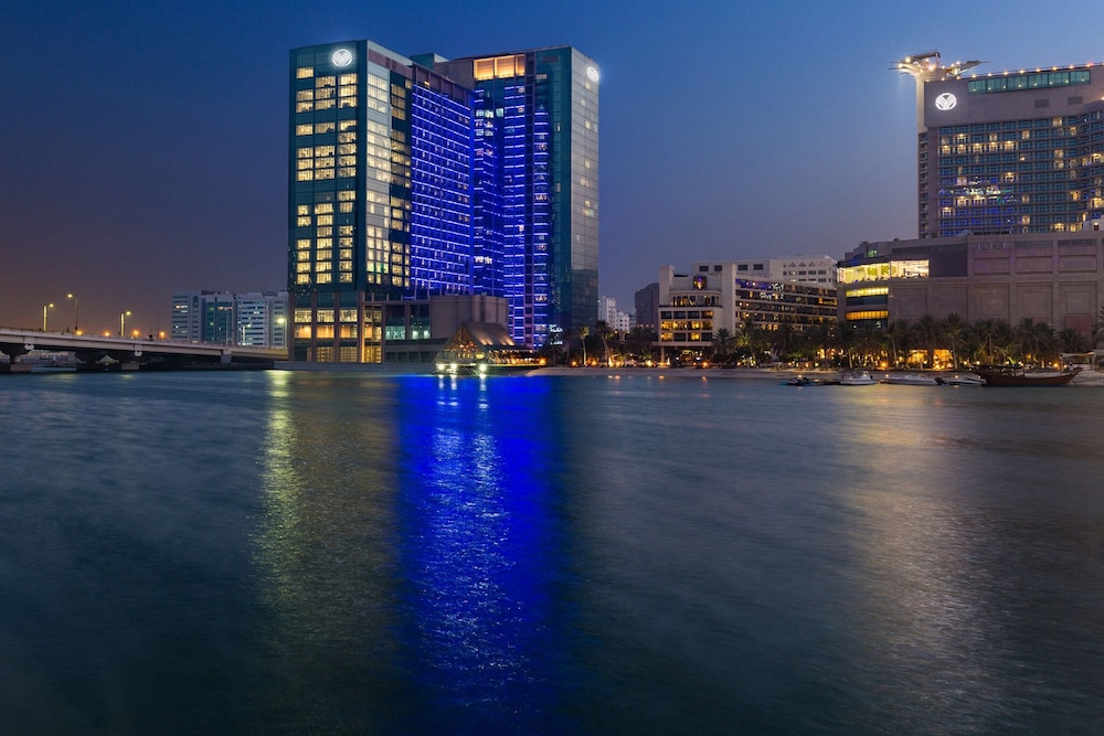 Beach Rotana Residences