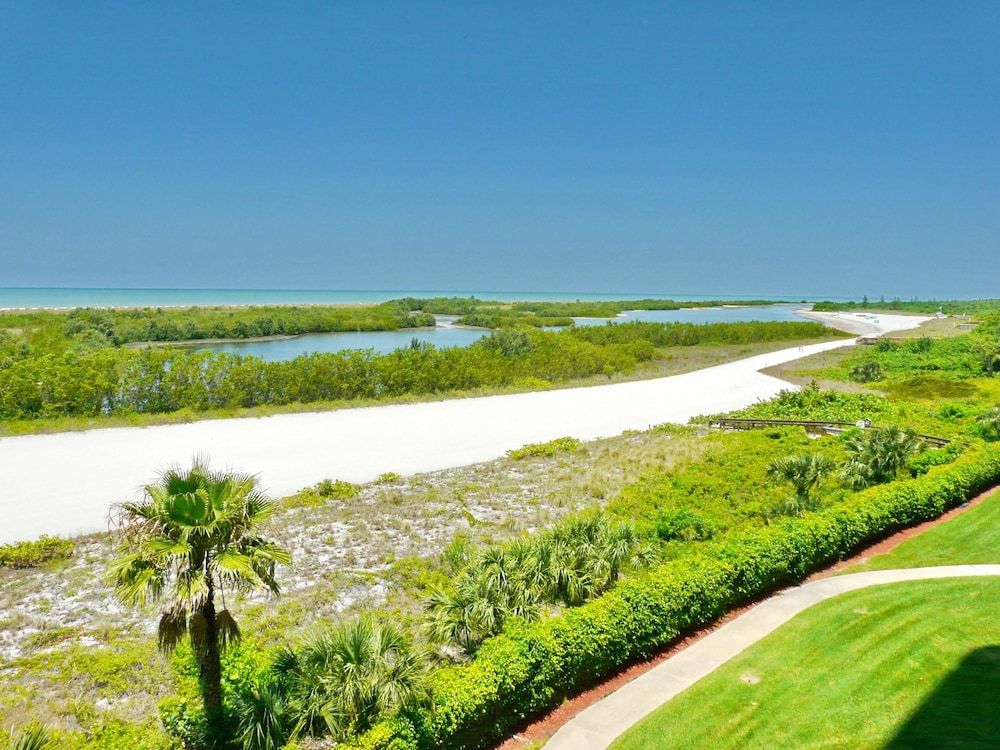 Sst3 1709 South Seas Towers 2 Bedroom Condo by Redawning - photo 11