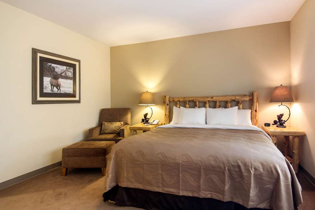 Quality Inn Selah North Park - photo 10