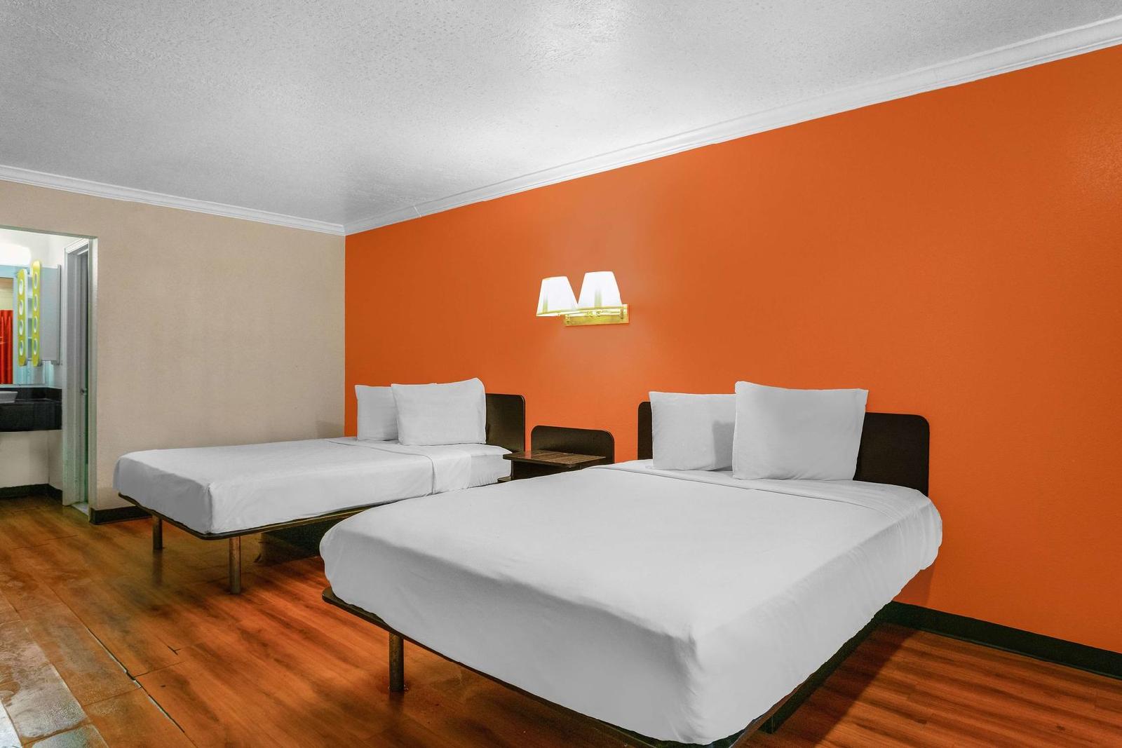 Motel 6 Salt Lake City Central - photo 12