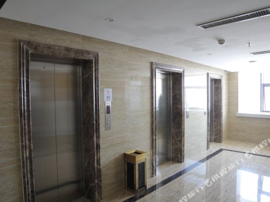 City Garden Hotel Fuxin Jiefang Main Street — hotel in Fuxin