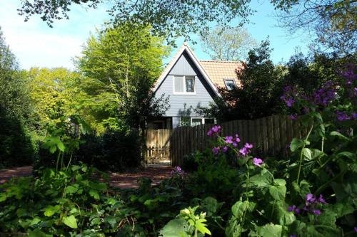 Vakantiehuisje Gaasterland Oudemirdum Friesland Nederland — 4-Star Luxury Hotel in Oudemirdum, Netherlands