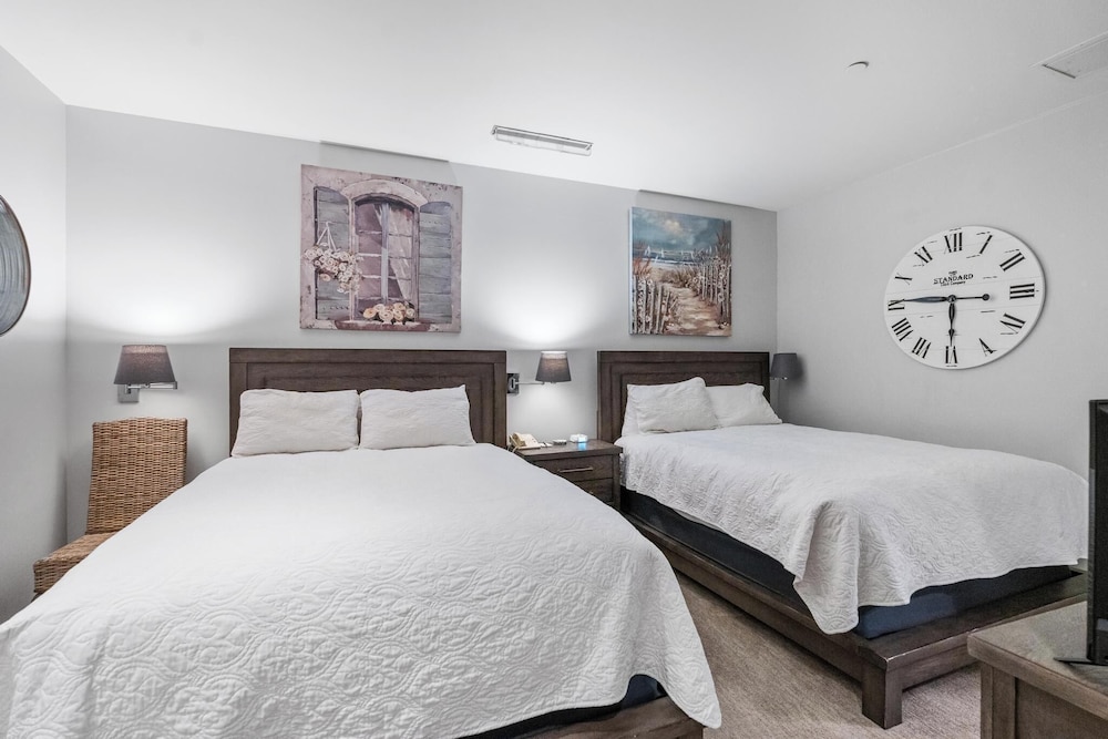 Village Suites Bay Harbor - photo 9