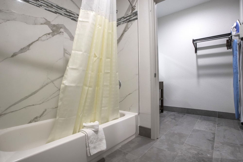 House Hotel - photo 22