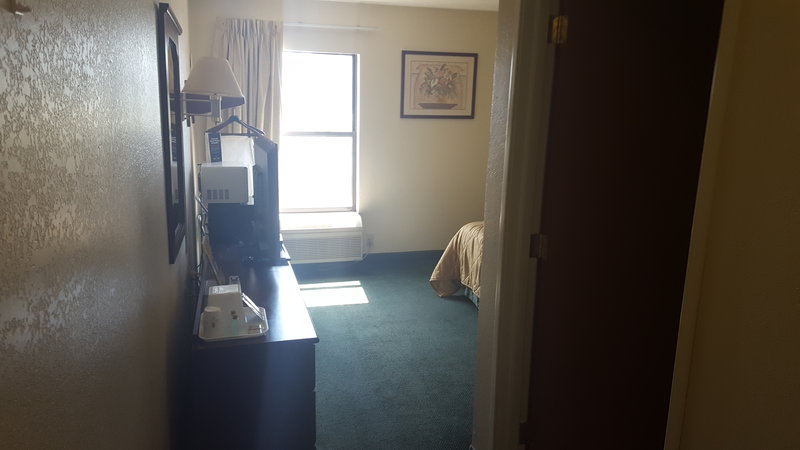 Arlington Inn And Suites - photo 5