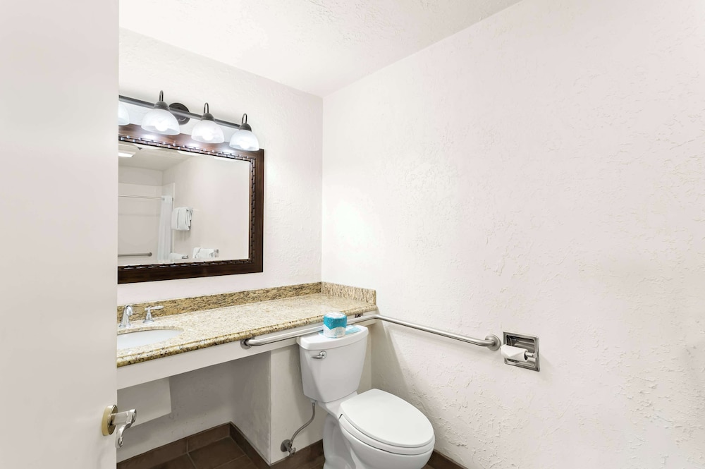 Surestay Plus Hotel by Best Western Susanville - photo 31