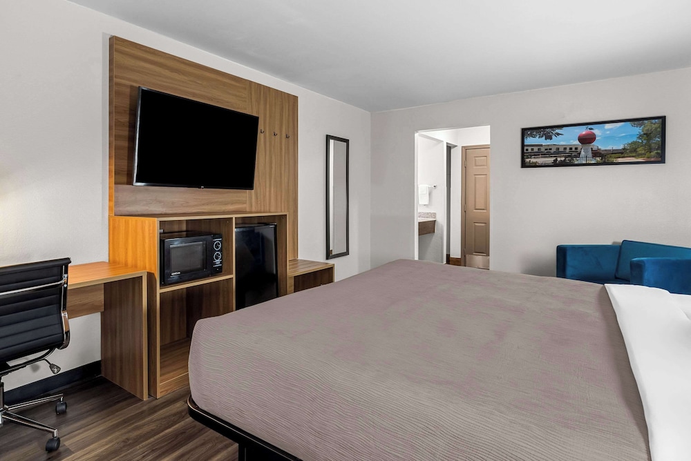 Quality Inn Cornelia GA - photo 11