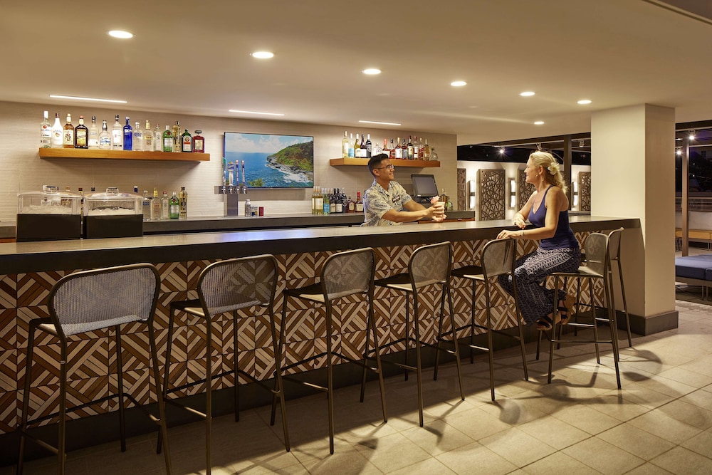 Hilton Garden Inn Waikiki Beach - photo 75