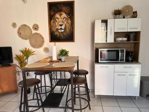 Apartamento entero Rebeca house — 4-Star Luxury Hotel in Santa Ana, El Salvador