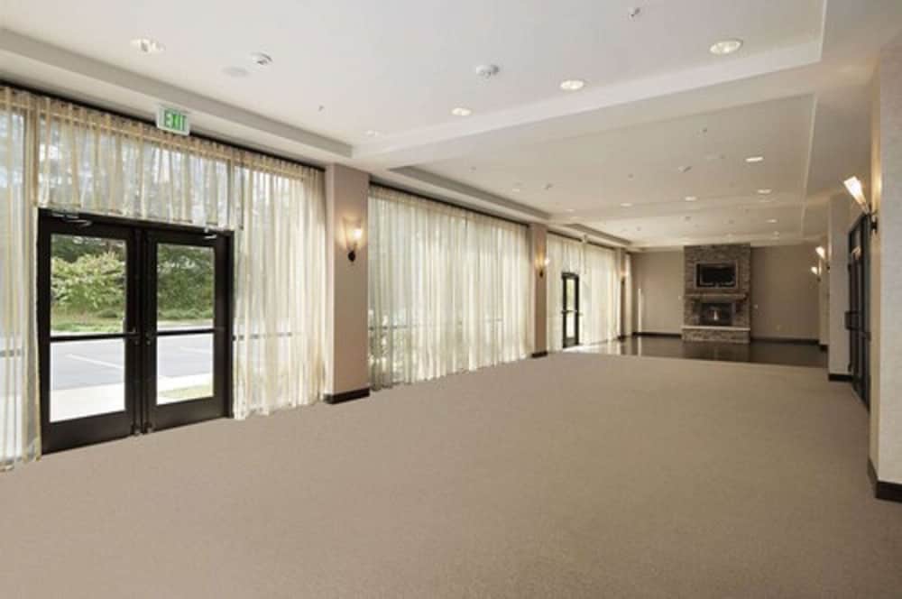 Hampton Inn Jacksonville Anniston Area - photo 64