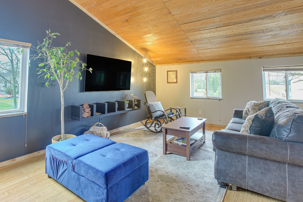 Homey Galloway Getaway on Private 7 acre Farm - photo 21
