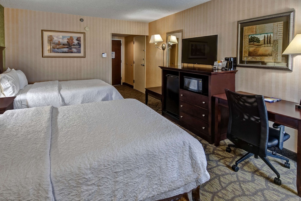 Hampton Inn Rocky Mount - photo 9