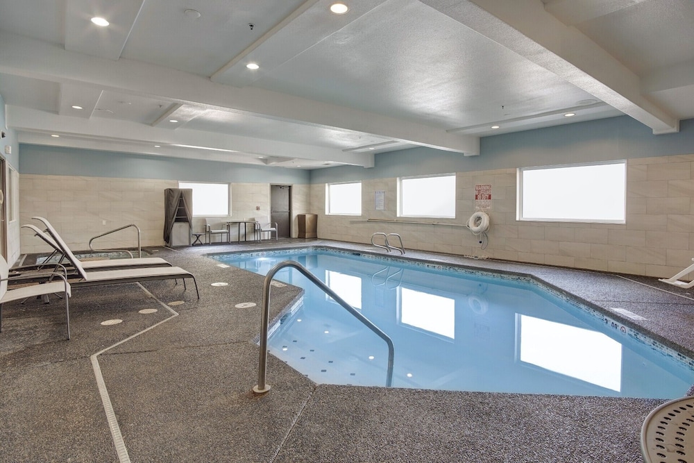 Holiday Inn Express Portland East Troutdale by IHG - photo 33