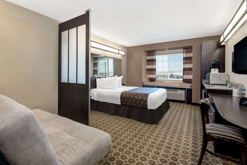 Microtel Inn & Suites by Wyndham Williston - photo 8