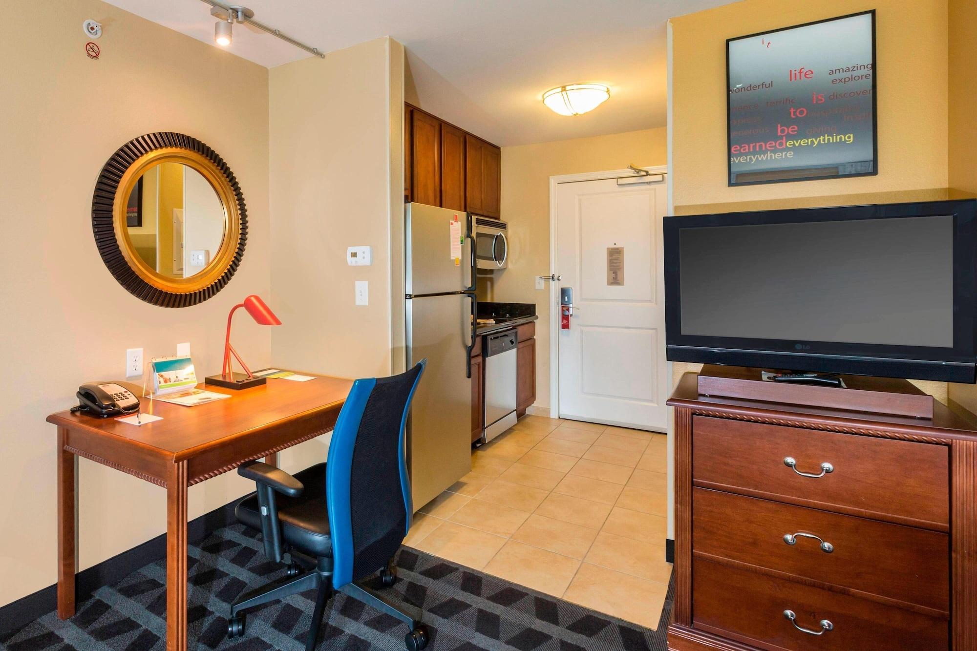TownePlace Suites by Marriott Houston North Shenandoah — hotel in Shenandoah