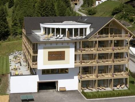 Natürlich Hotel mit Charakter in Fiss, Austria