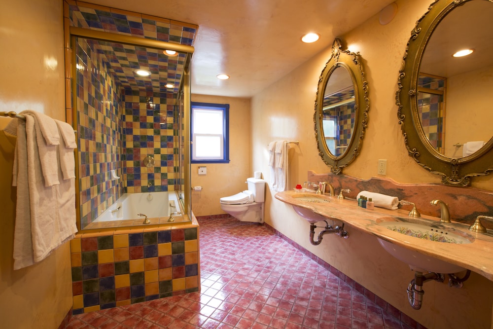 Madonna Inn - photo 233