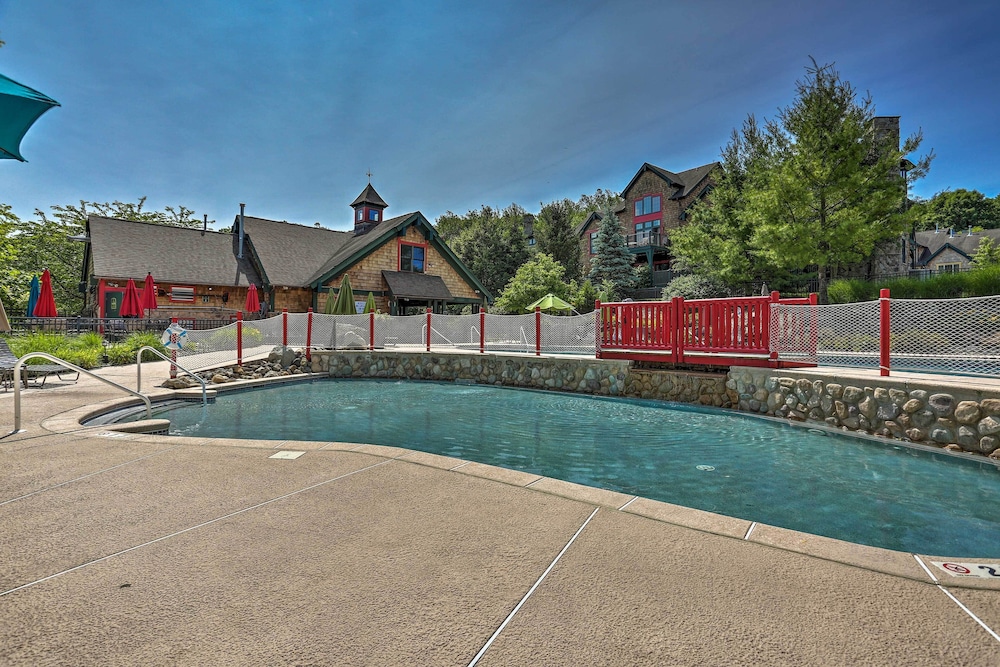 1 Mi to Mountain Creek Resort: Condo w Balcony - photo 24