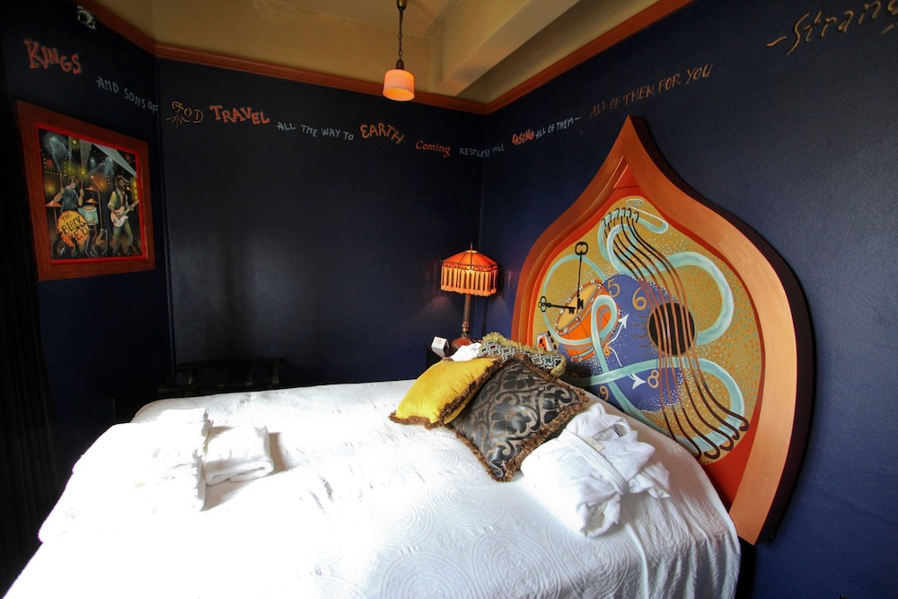 McMenamins Crystal Hotel - photo 13