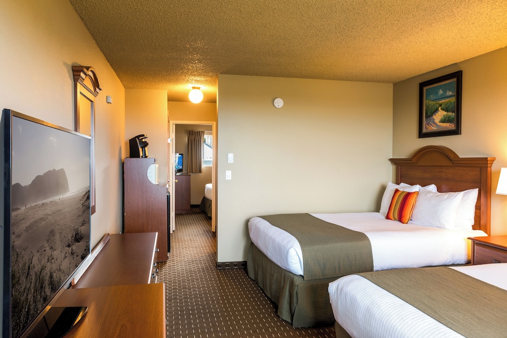 Ebb Tide Oceanfront Inn - photo 35