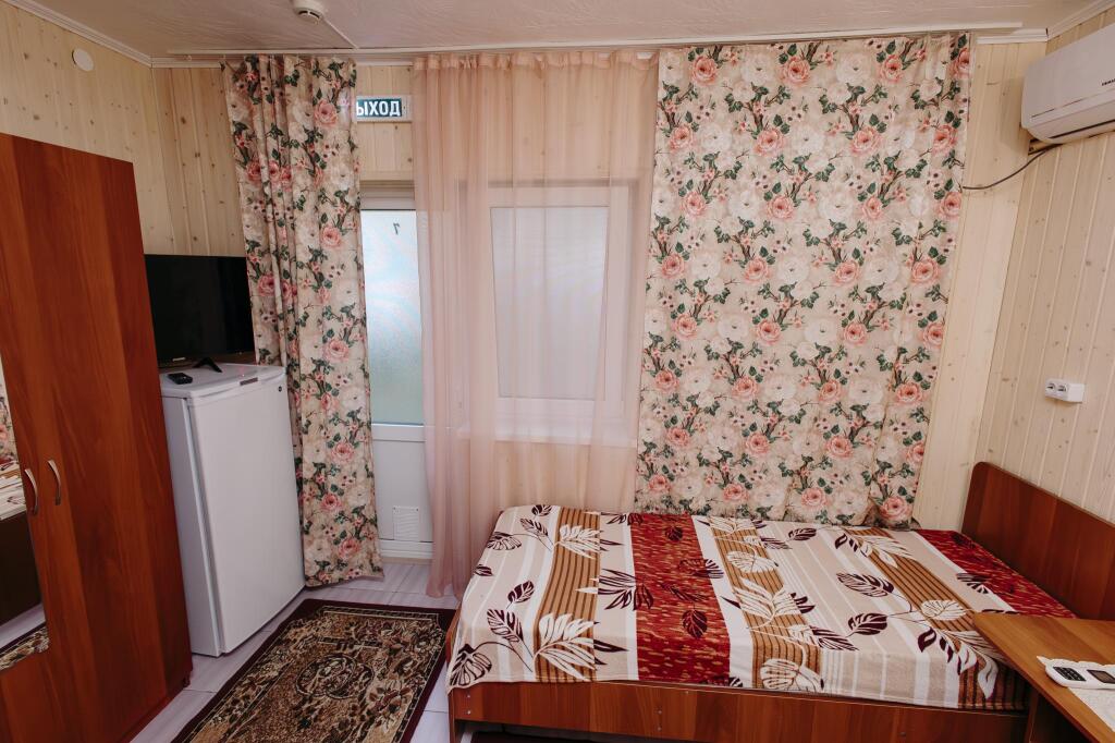 Alyonka - carbon neutral hotel in Anapa