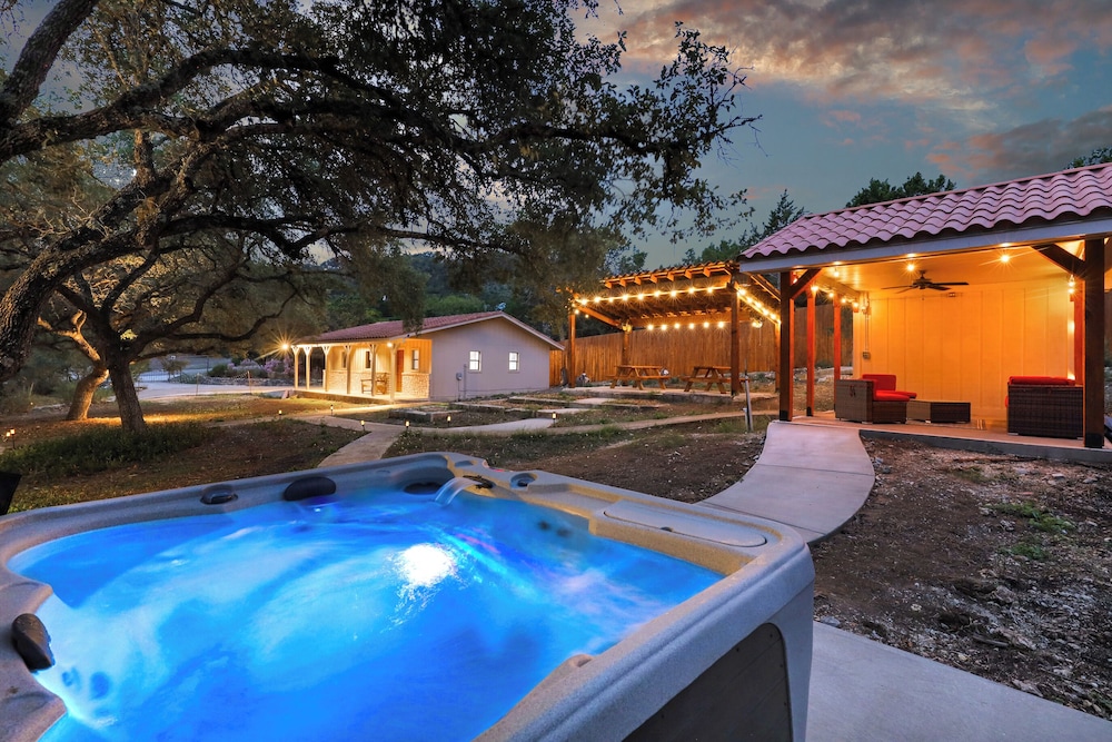 La Hacienda and Galaxy Theater in Canyon Lake, United States