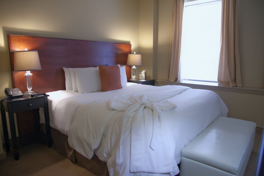 V Boutique Hotel - photo 8