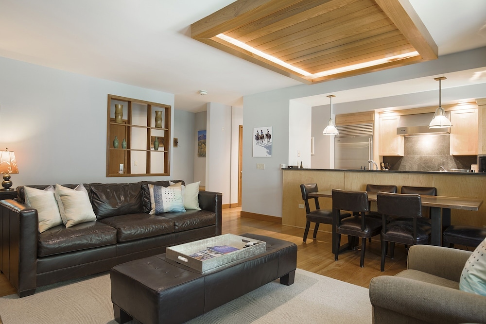 Element 52 Auberge Collection - photo 214
