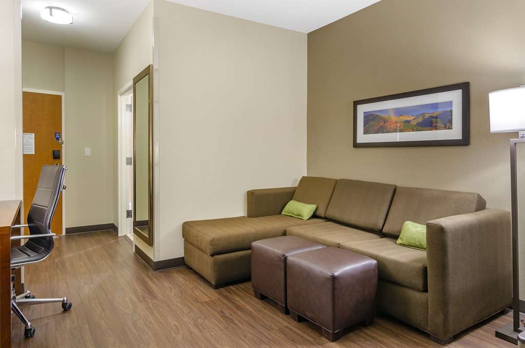Comfort Suites Helena Airport - photo 10