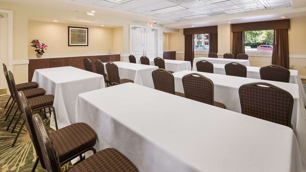 Best Western Plus Deerfield Beach Hotel & Suites - photo 10
