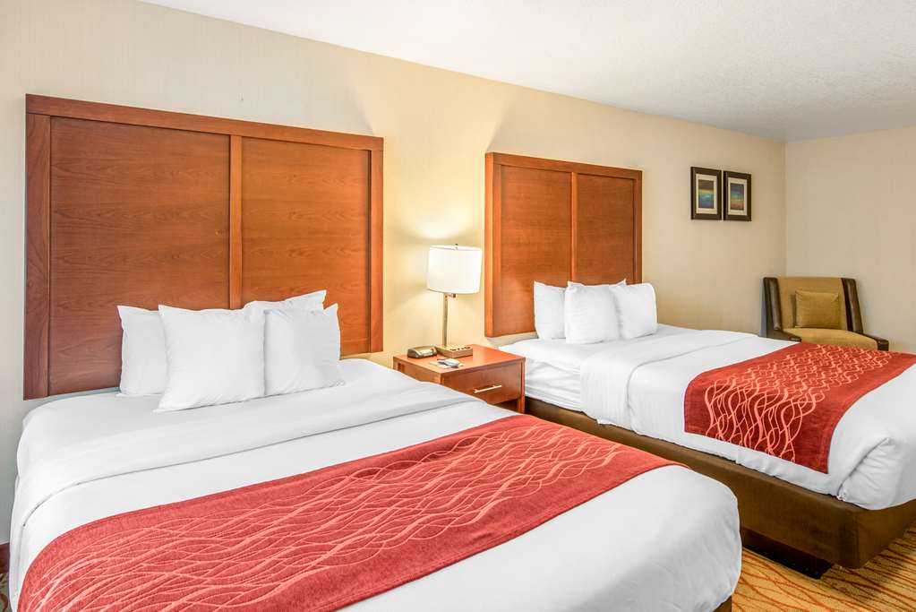 Comfort Inn Mount Shasta Area - photo 18