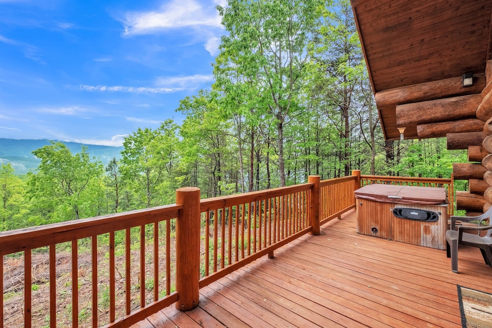 Royal Views Private Mountain Top Cabin 2 Bedroom Cabin by Heavenly Views Resort - photo 23