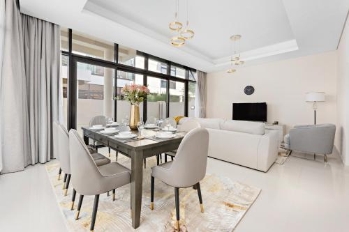 StoneTree The Modern Family Friendly Villa — 4-Star Luxury Hotel in Dubai, United Arab Emirates