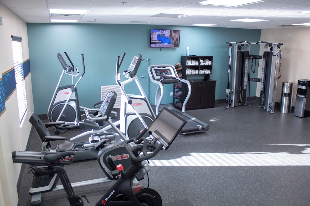 Hampton Inn Big Rapids - photo 27