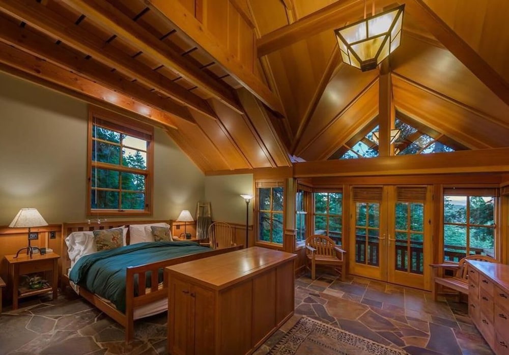 Luxury Northstar Palace w Hot Tub & Games - photo 5