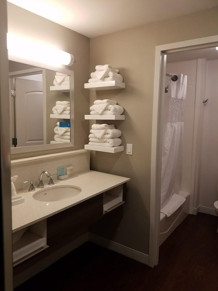 Hampton Inn & Suites Las Cruces I 10 - photo 28