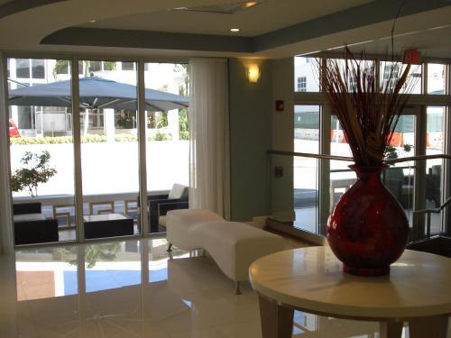 Westover Arms Hotel - photo 5