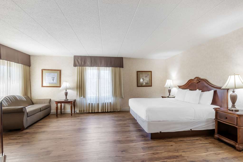 Best Western Plus Steeplegate Inn - photo 16