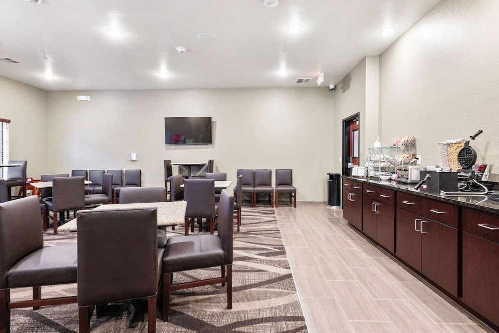 Cobblestone Hotel & Suites Mosinee - photo 89