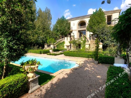 Le Chatelat — 5-Star Luxury Hotel in Johannesburg, South Africa