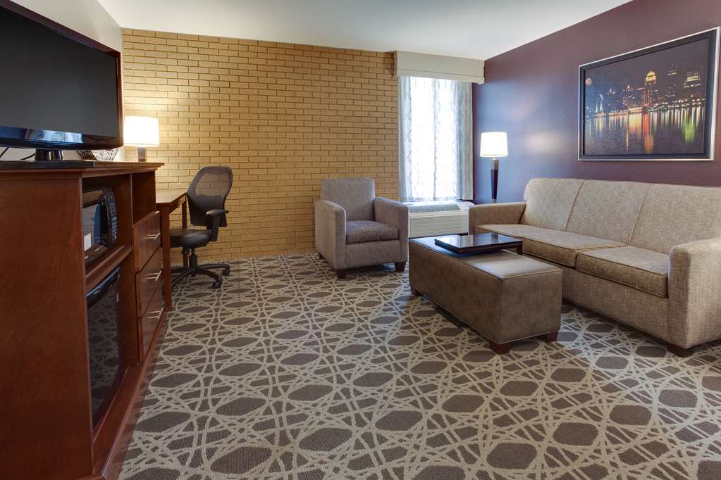 Drury Inn & Suites Louisville East - photo 8