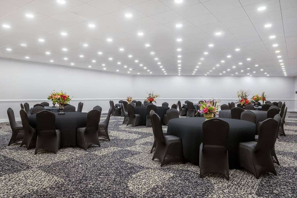 Wyndham Garden Columbia Ft. Jackson - photo 25